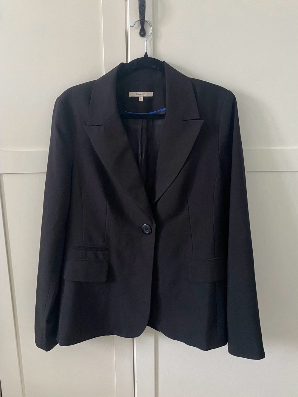 RW&CO. Black Fitted Single-Button Blazer | Classic Workwear | Size 10